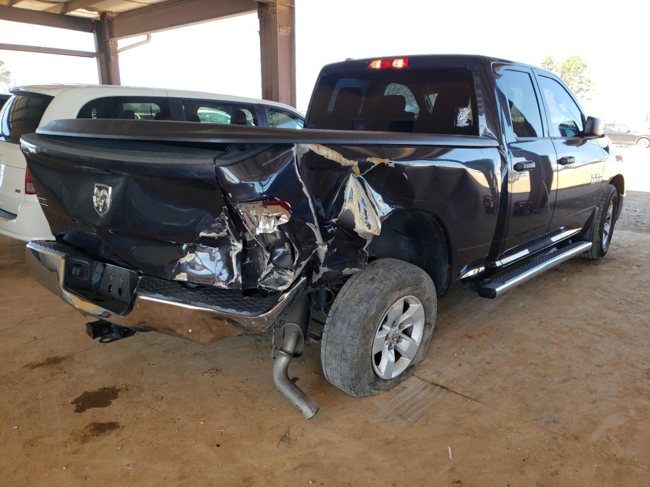 Photo 4 from auction – 2018 RAM 1500 ST with VIN 1C6RR6FG6JS202035