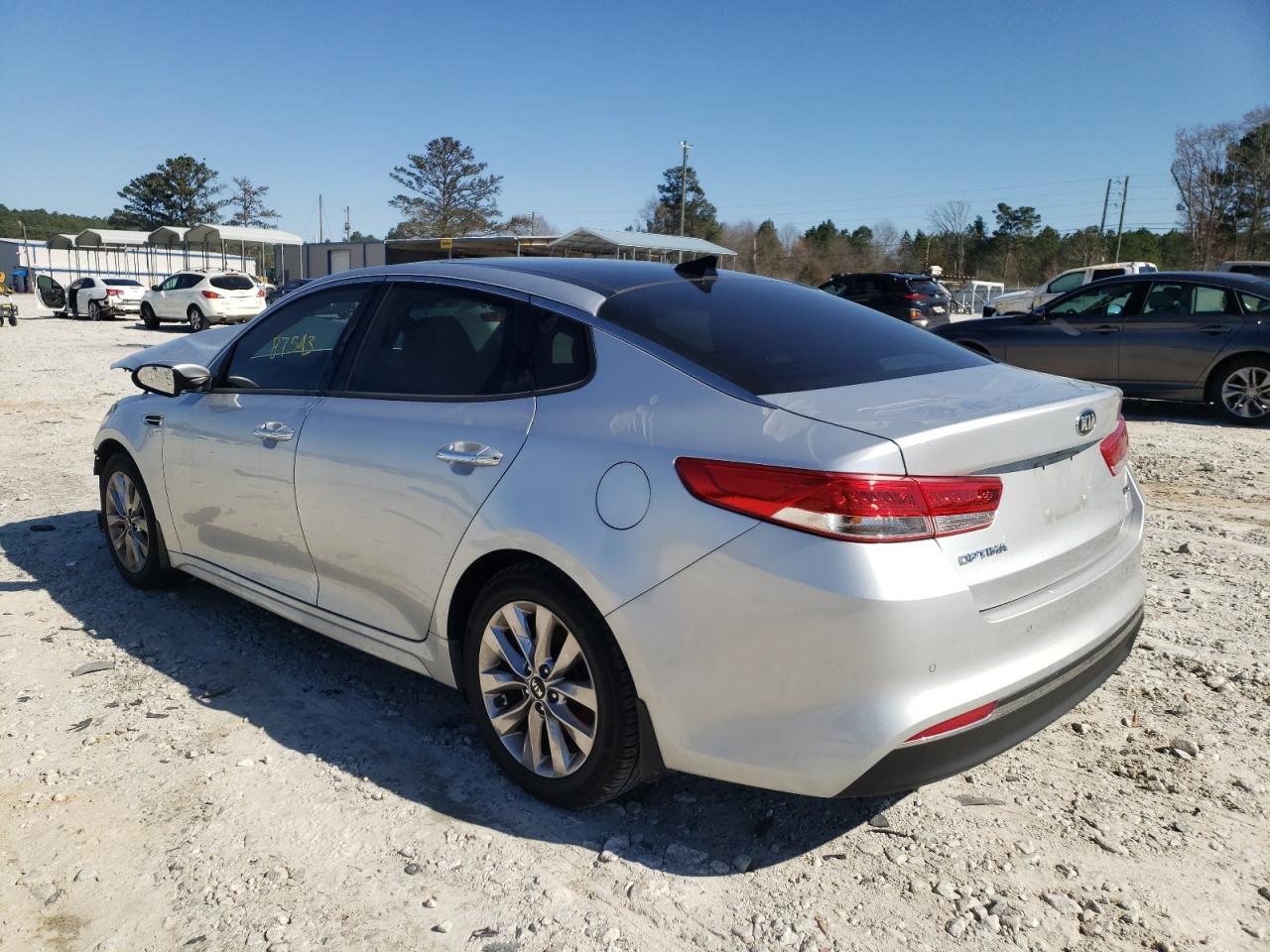 Photo 3 from auction – 2016 KIA OPTIMA EX with VIN 5XXGU4L31GG116848