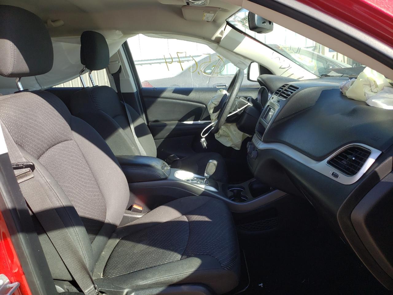 Photo 5 from auction – 2018 DODGE JOURNEY SE with VIN 3C4PDCAB9JT518553