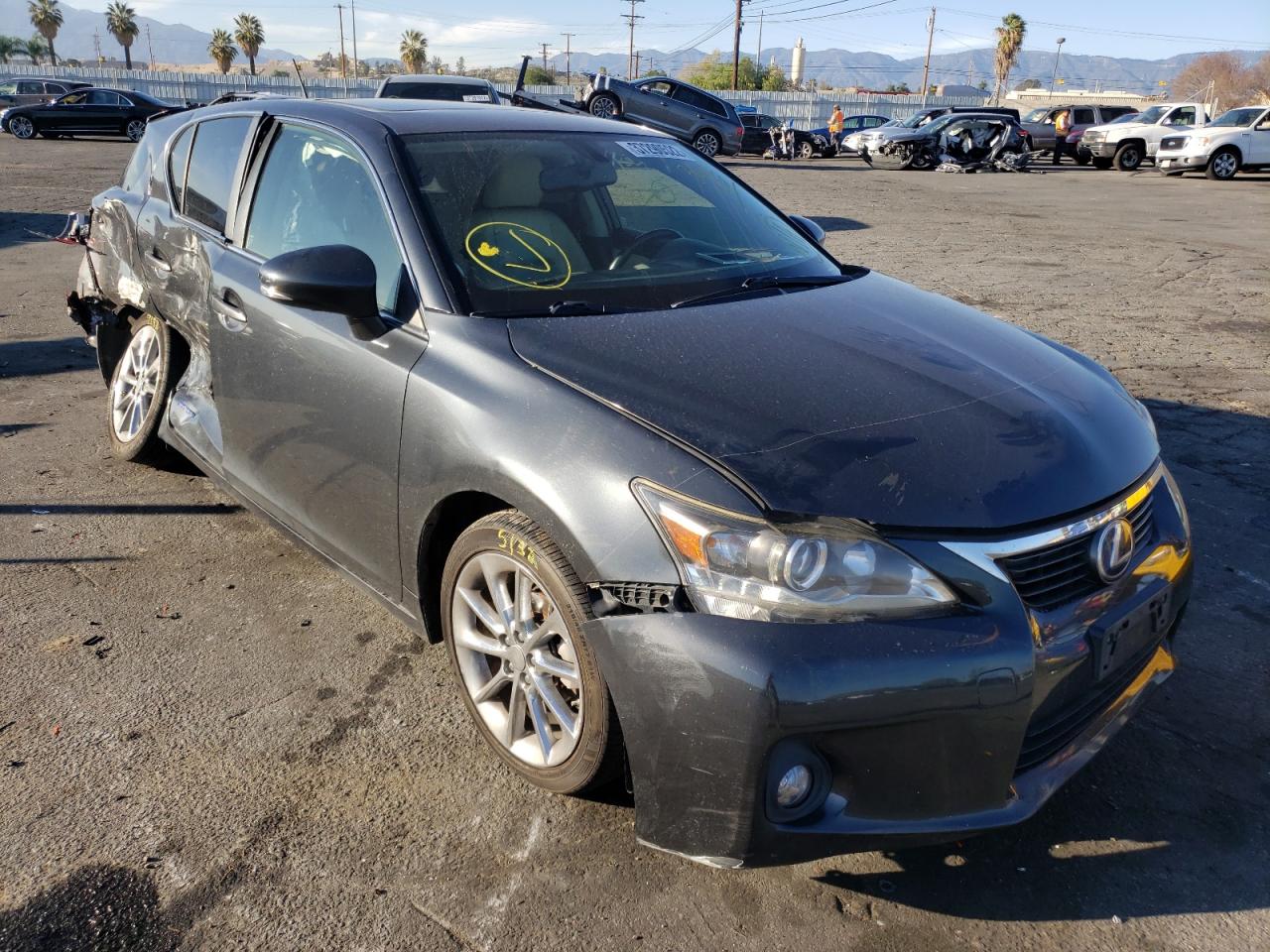 LEXUS CT 200 2011 with VIN JTHKD5BH2B2030801 - Photo from auction