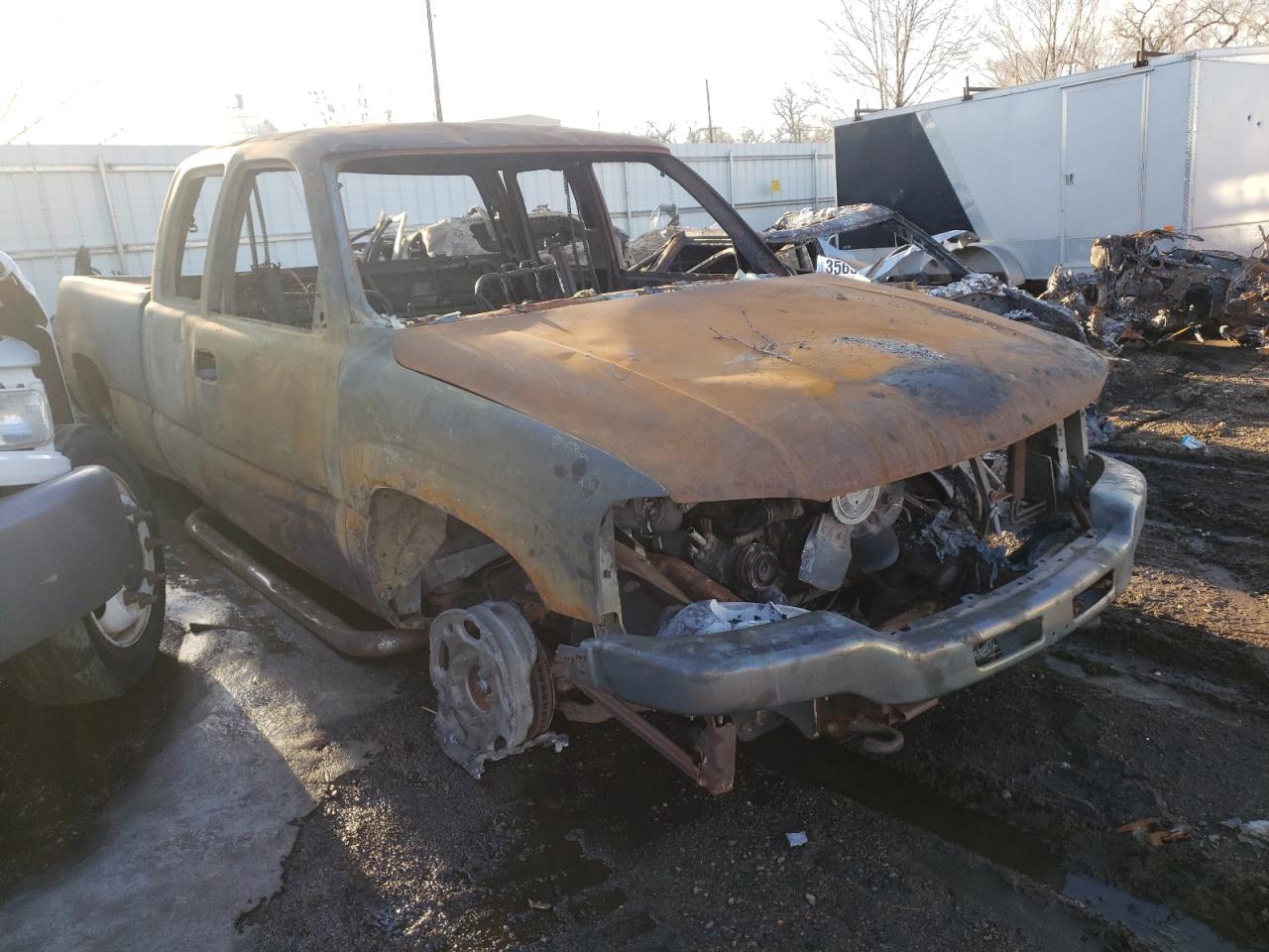 GMC SIERRA K25 2003 with VIN 1GTHK29G83E265779 - Photo from auction