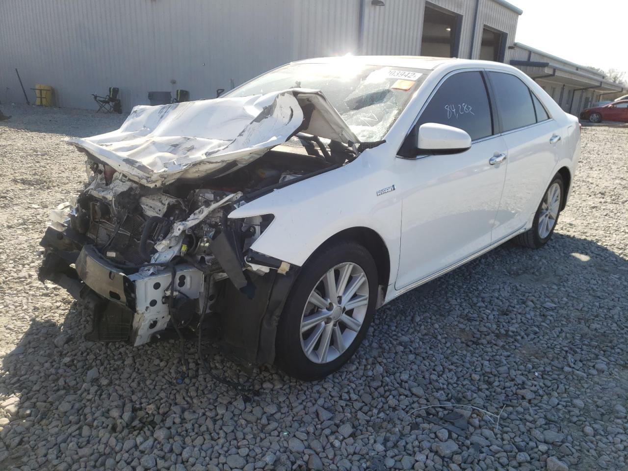 Photo 2 from auction – 2012 TOYOTA CAMRY HYBR with VIN 4T1BD1FK2CU044666