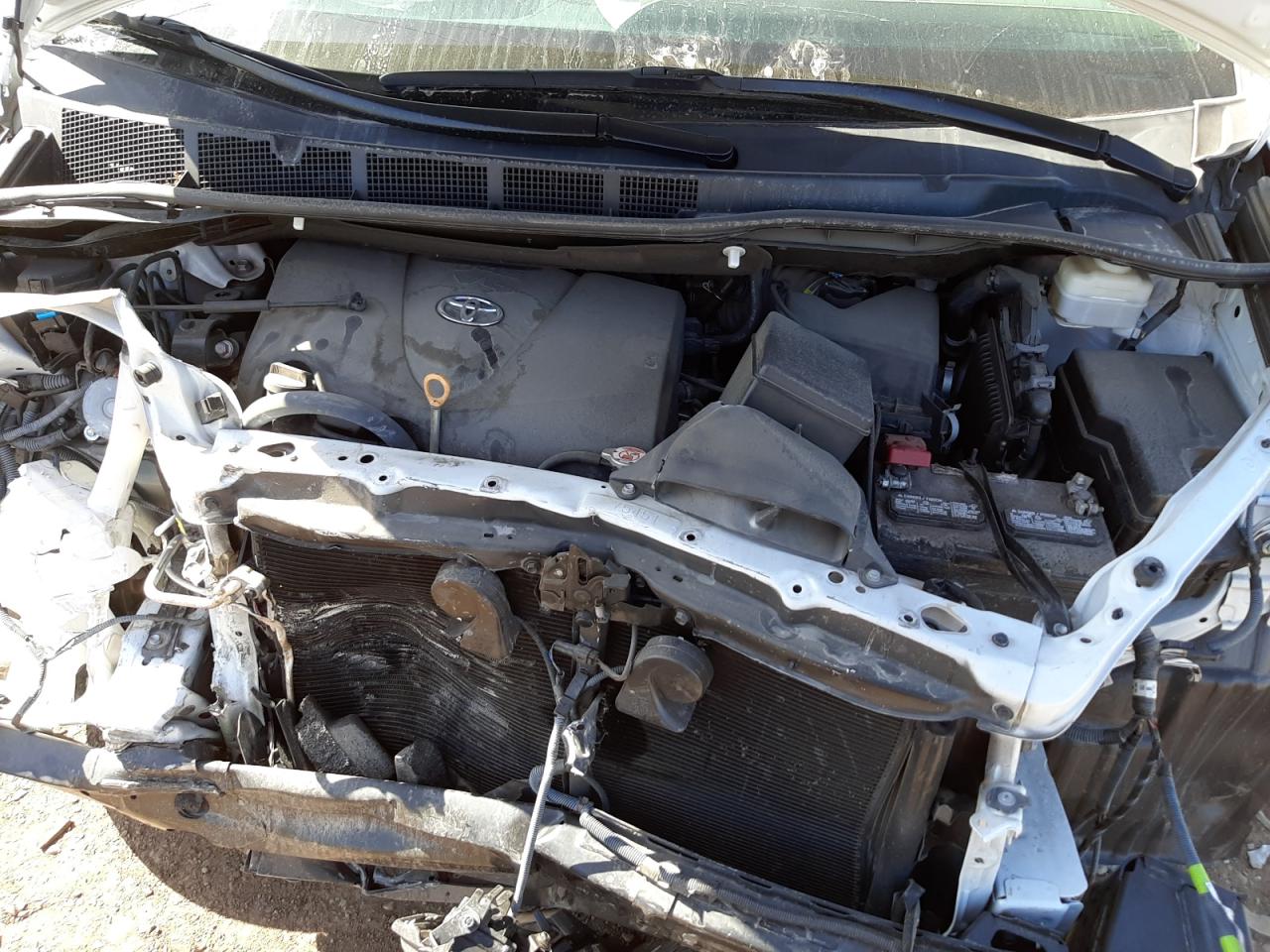 Photo 7 from auction – 2018 TOYOTA SIENNA XLE with VIN 5TDYZ3DC6JS944768