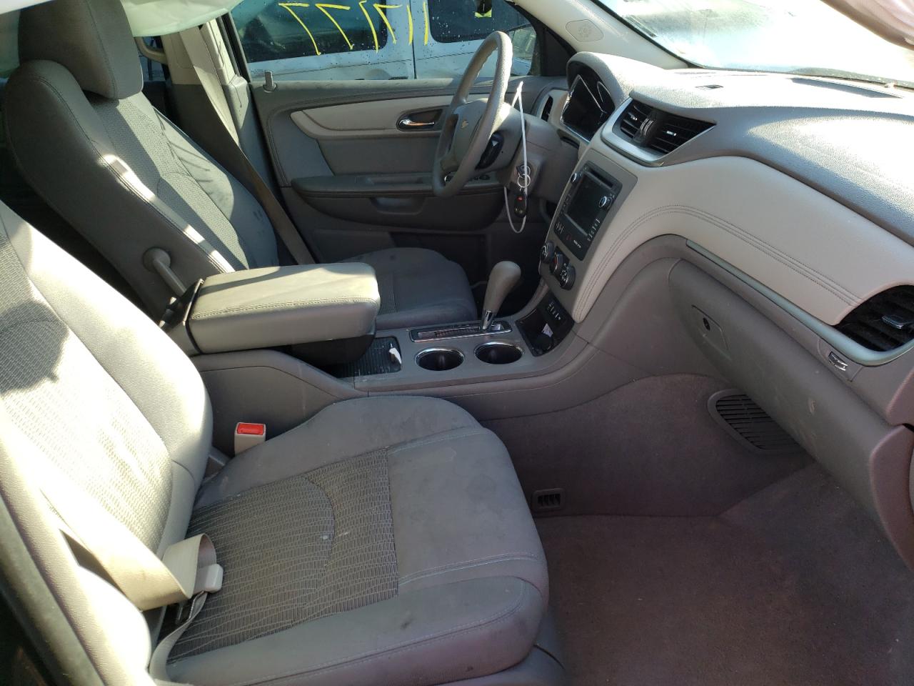 Photo 5 from auction – 2014 CHEVROLET TRAVERSE L with VIN 1GNKRFEDXEJ274229