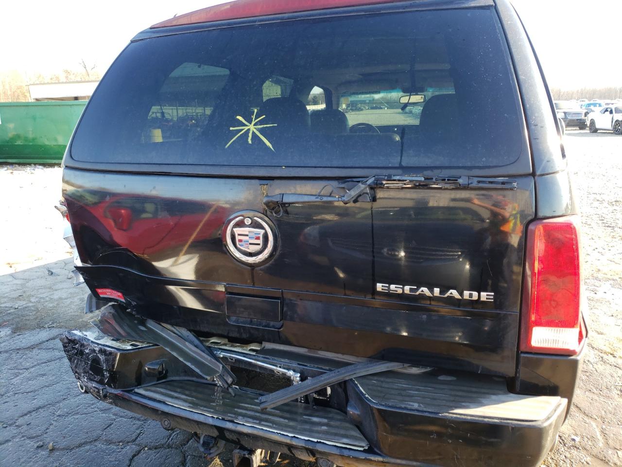 Photo 9 from auction – 2002 CADILLAC ESCALADE L with VIN 1GYEK63N12R218547