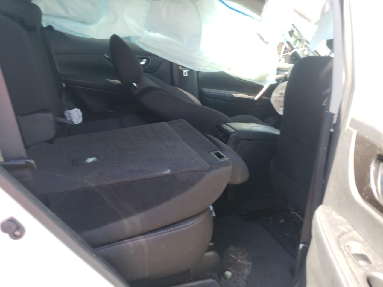 Photo 6 from auction – 2018 NISSAN ROGUE S with VIN JN8AT2MT2JW489287