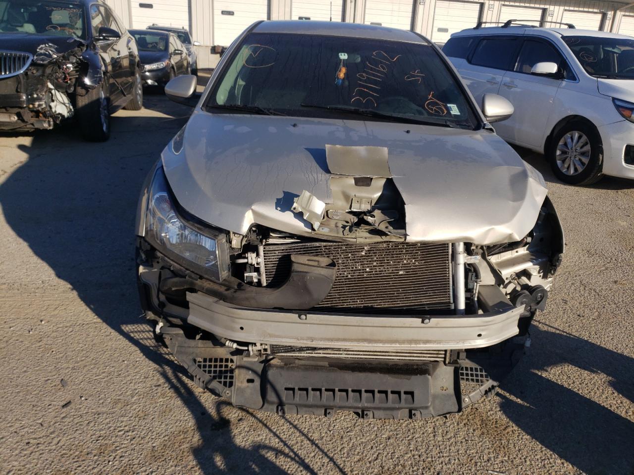 Photo 9 from auction – 2014 CHEVROLET CRUZE LT with VIN 1G1PC5SB2E7165959
