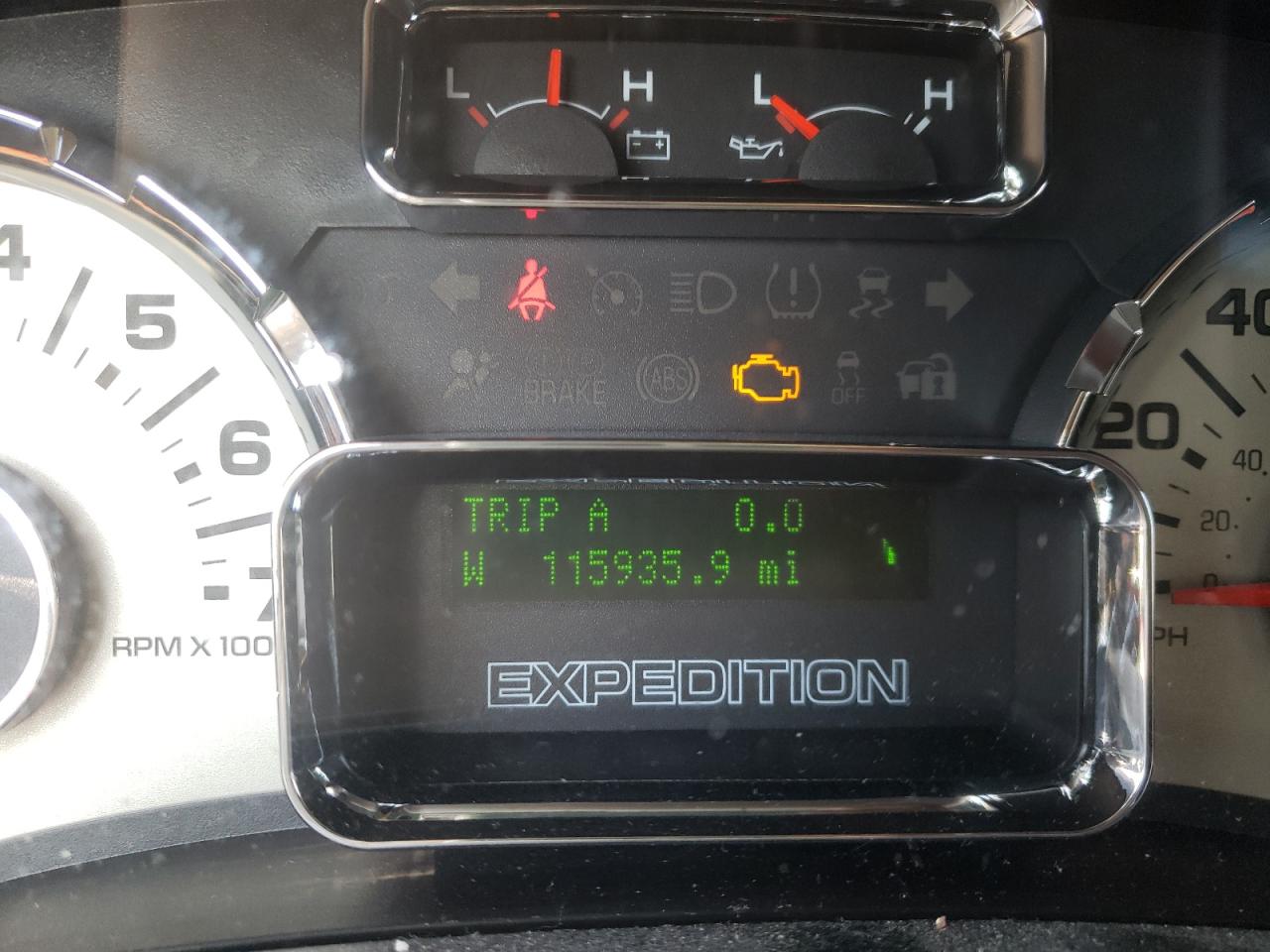 Photo 8 from auction – 2014 FORD EXPEDITION with VIN 1FMJK1J54EEF15409
