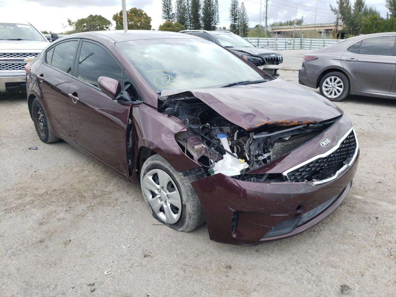 Photo 1 from auction – 2017 KIA FORTE LX with VIN 3KPFK4A76HE149023