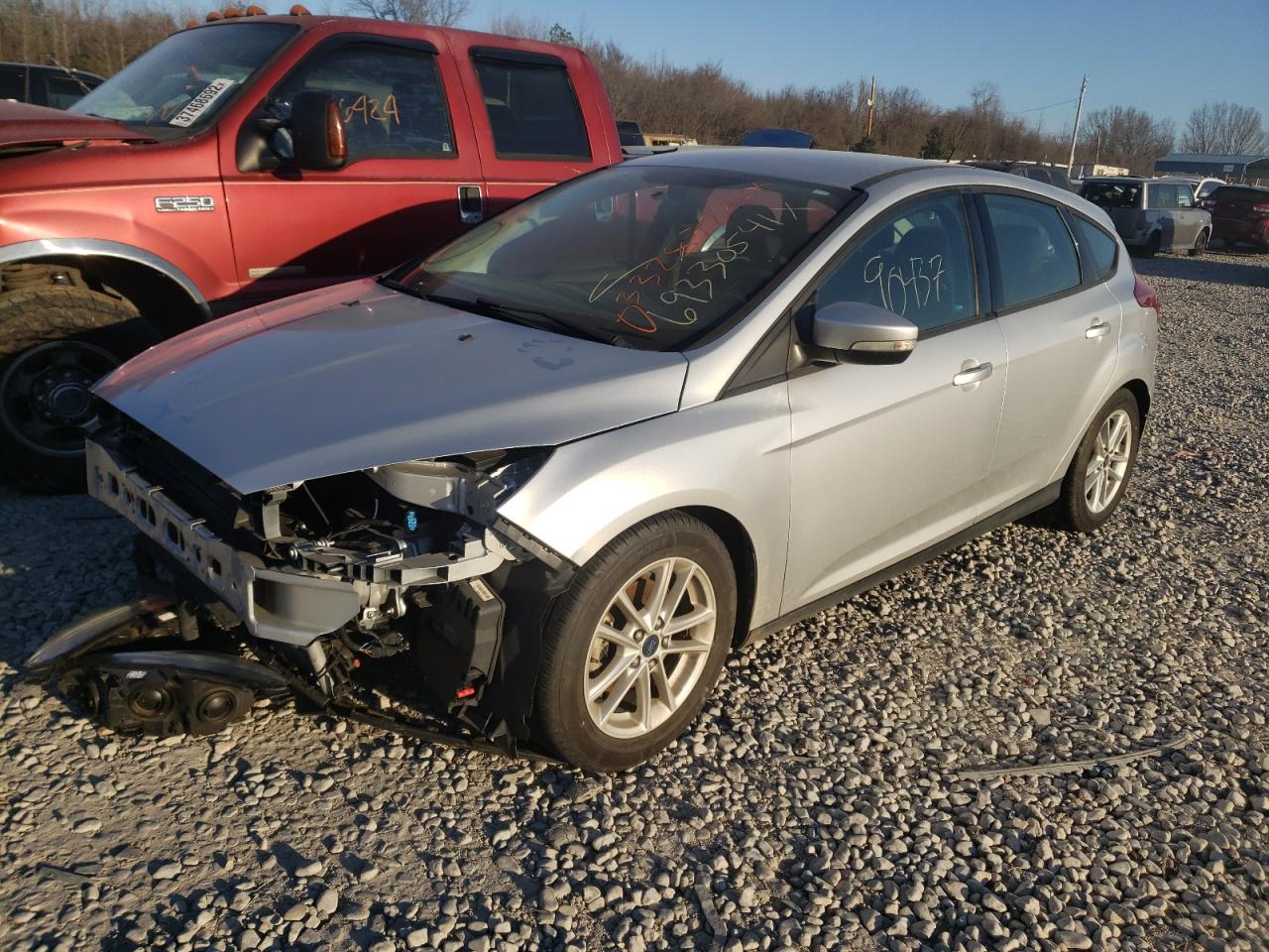 Photo 2 from auction – 2016 FORD FOCUS SE with VIN 1FADP3K23GL308999