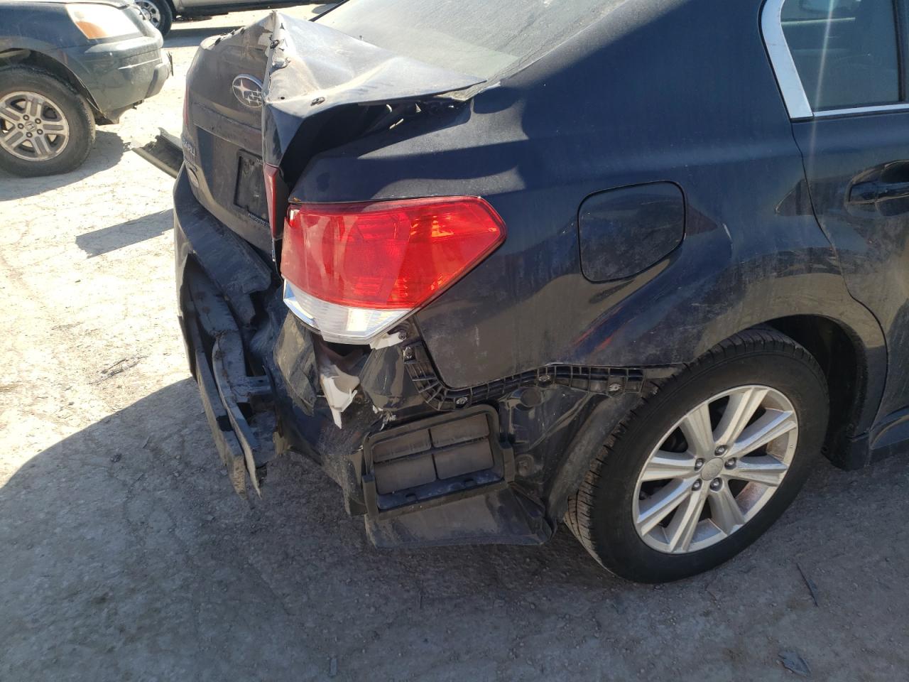 Photo 9 from auction – 2012 SUBARU LEGACY 2.5 with VIN 4S3BMCG64C3030601