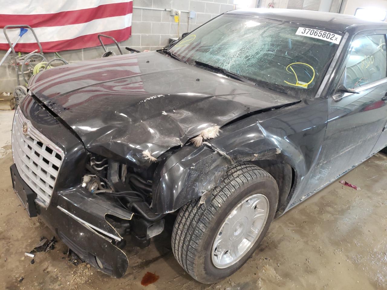Photo 9 from auction – 2005 CHRYSLER 300 TOURIN with VIN 2C3AA53G65H687841