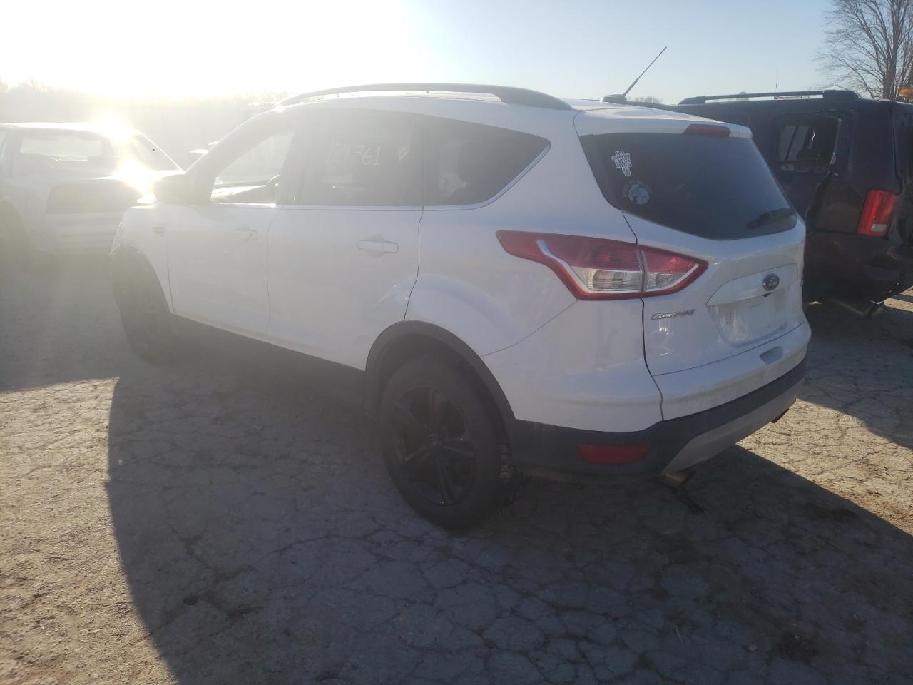 Photo 3 from auction – 2015 FORD ESCAPE SE with VIN 1FMCU9GX4FUA47912