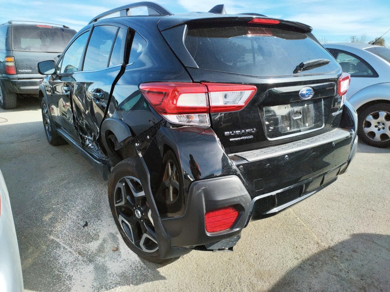 Photo 3 from auction – 2018 SUBARU CROSSTREK with VIN JF2GTAMC6JH249620