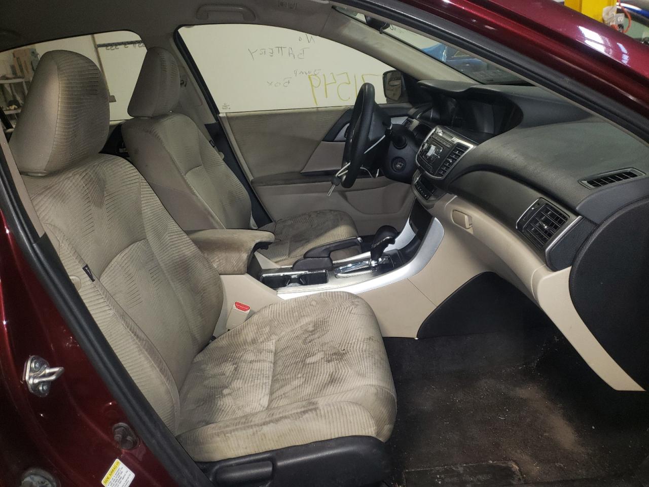 Photo 5 from auction – 2014 HONDA ACCORD LX with VIN 1HGCR2F32EA287795