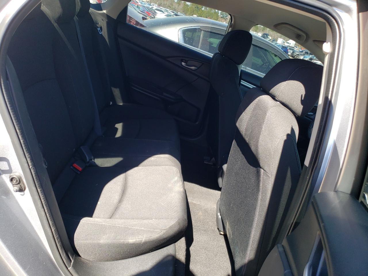 Photo 6 from auction – 2017 HONDA CIVIC LX with VIN 19XFC2F54HE025695
