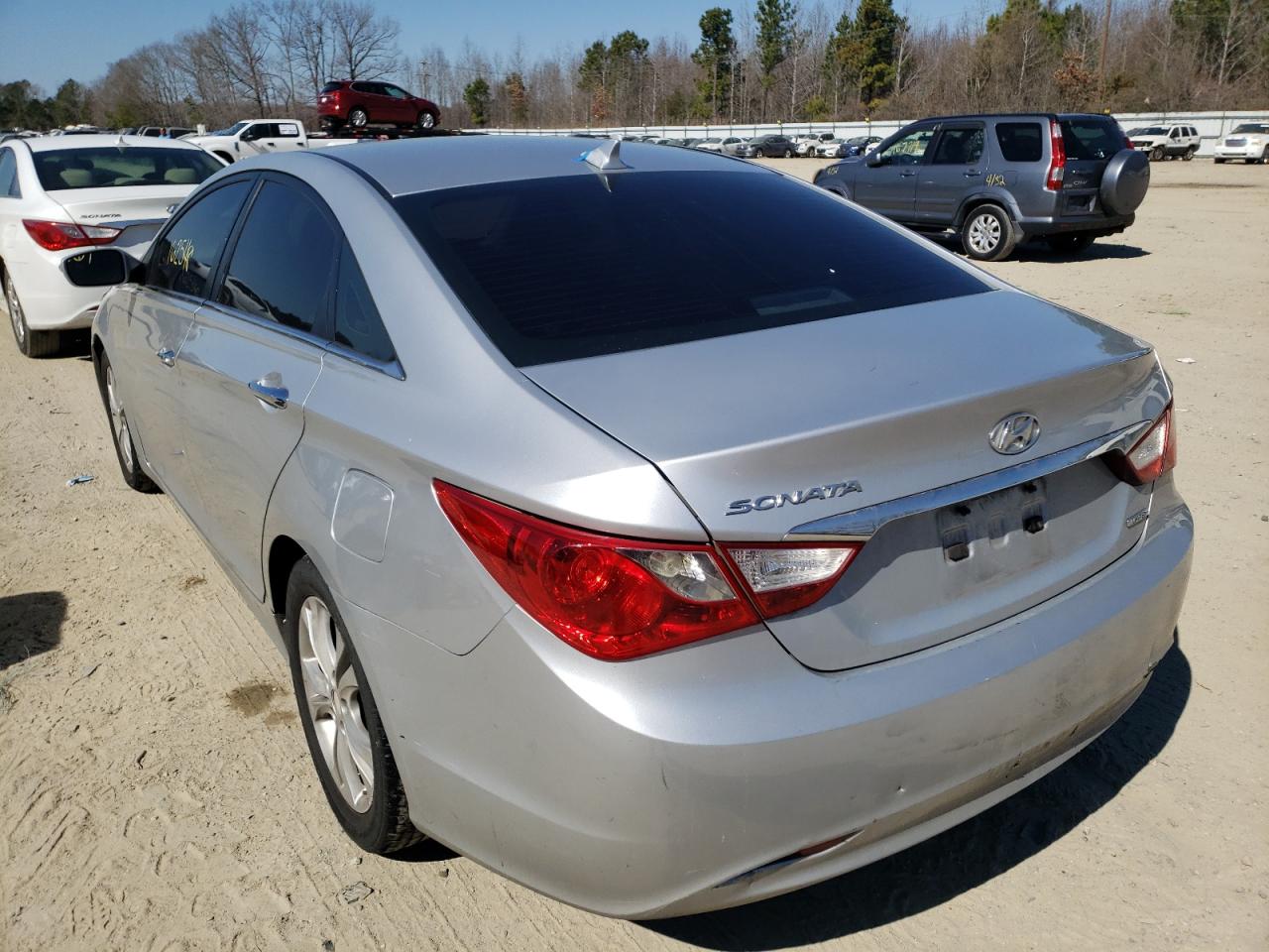 Photo 3 from auction – 2011 HYUNDAI SONATA SE with VIN 5NPEC4AC6BH072162