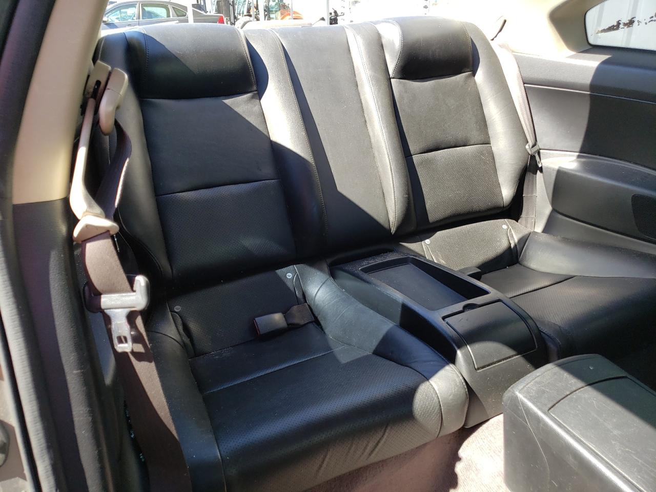 Photo 6 from auction – 2003 INFINITI G35 with VIN JNKCV54E83M209404