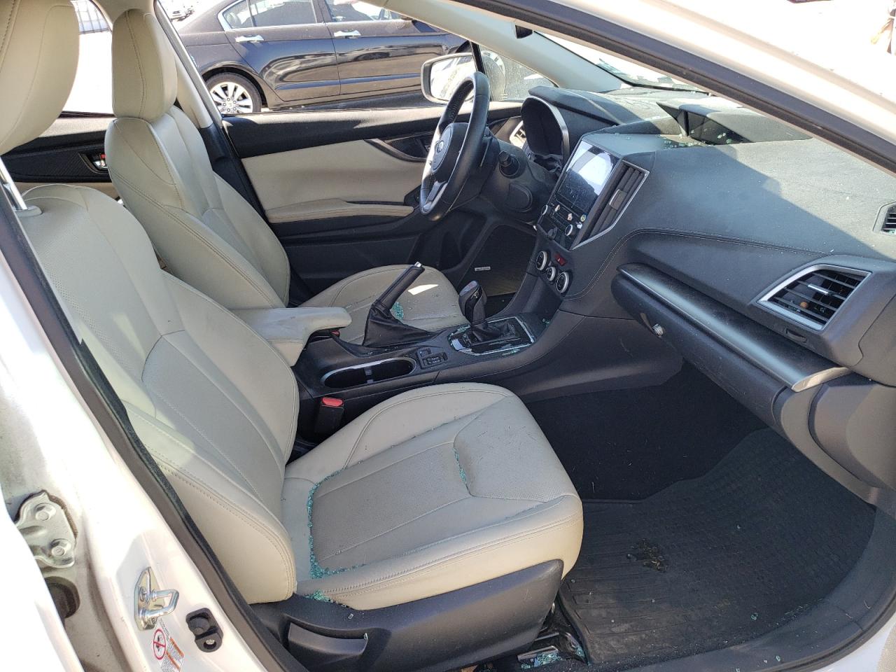 Photo 5 from auction – 2017 SUBARU IMPREZA LI with VIN 4S3GTAU69H3702273
