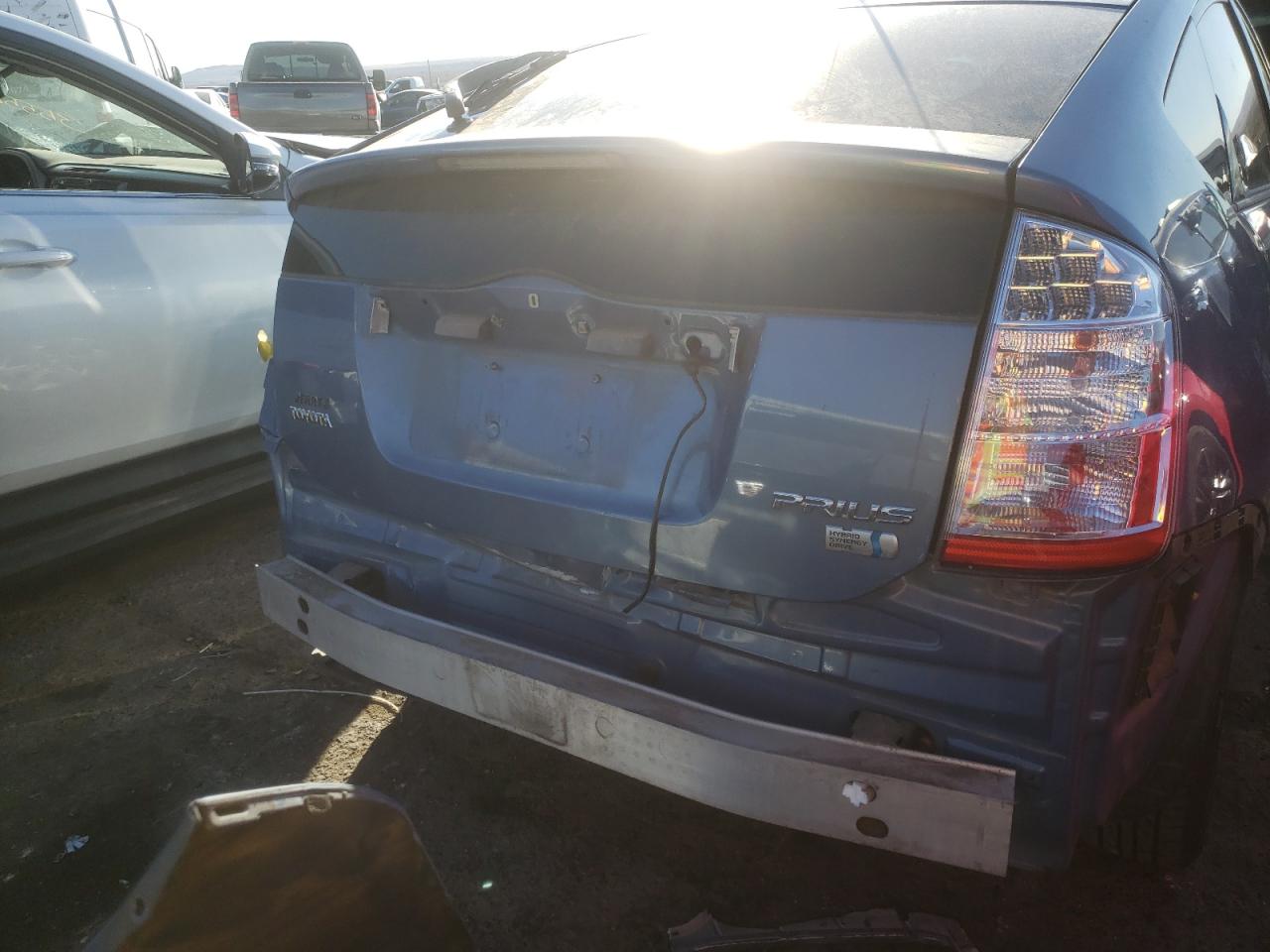Photo 9 from auction – 2006 TOYOTA PRIUS with VIN JTDKB20U667059975