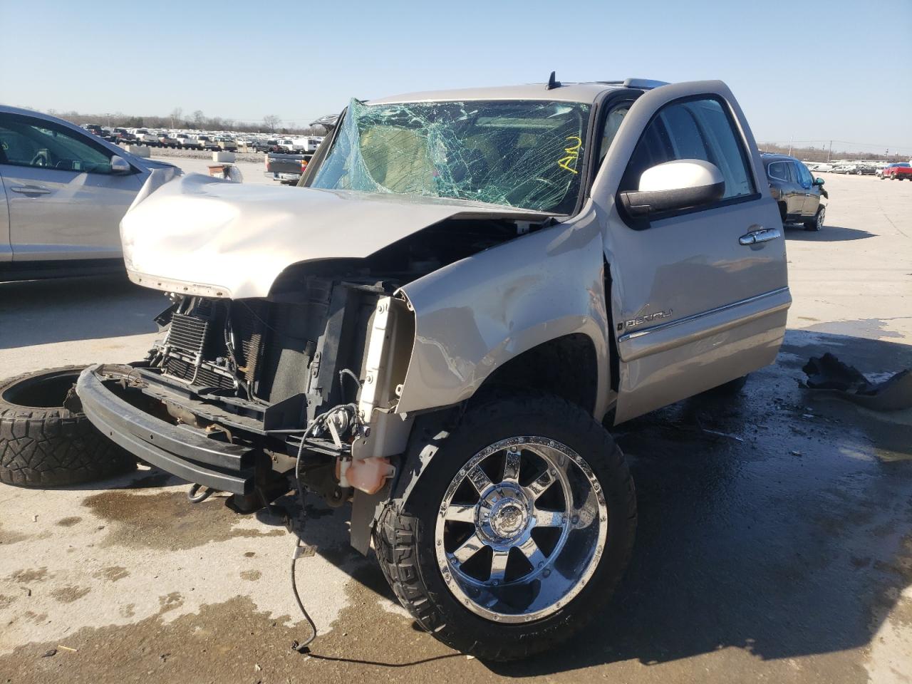 Photo 2 from auction – 2008 GMC YUKON DENA with VIN 1GKFK63848J182434