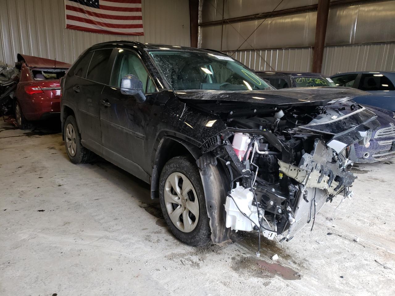 Photo 1 from auction – 2020 TOYOTA RAV4 LE with VIN 2T3F1RFV3LC115935