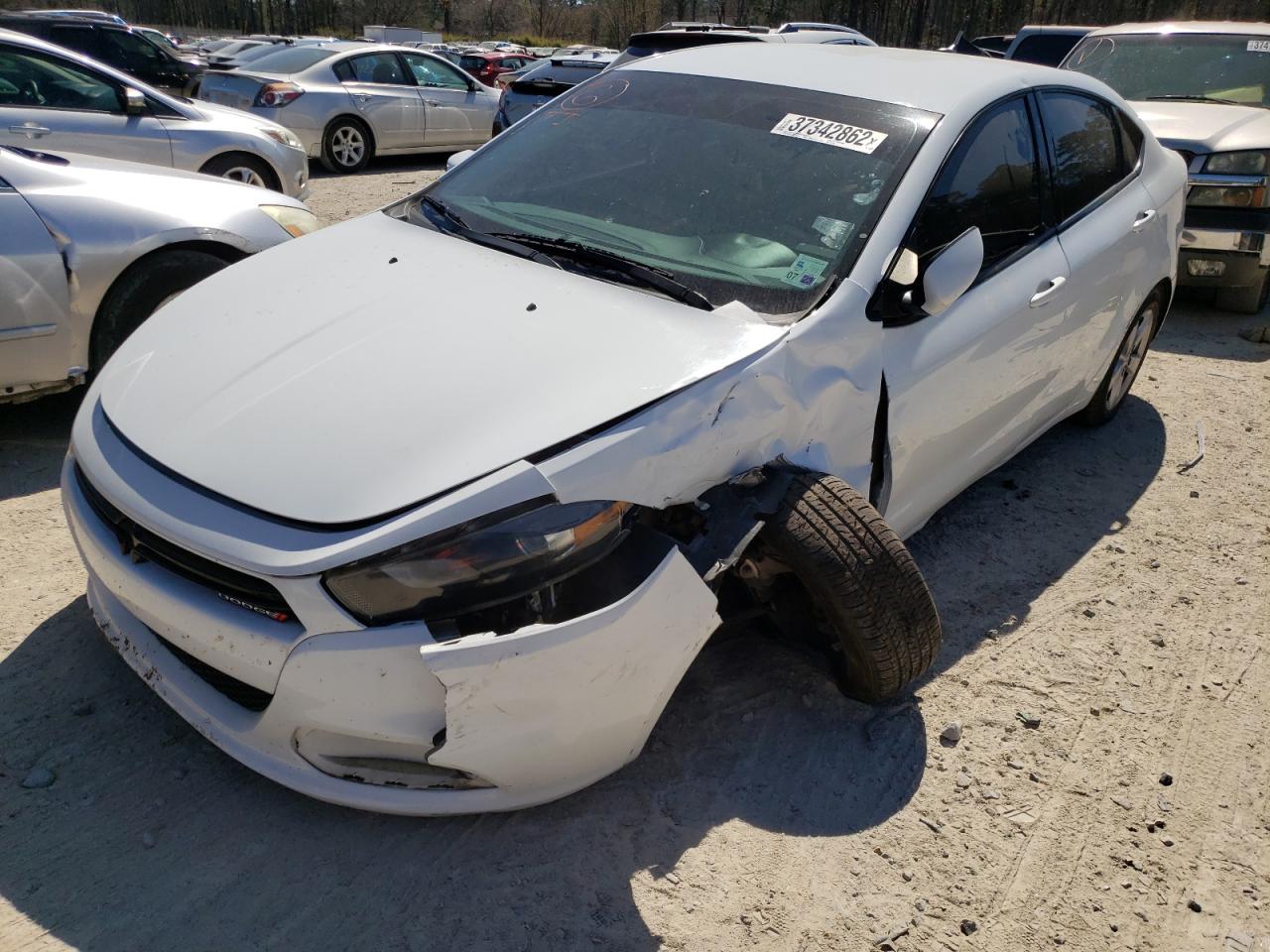 Photo 2 from auction – 2016 DODGE DART SXT with VIN 1C3CDFBB2GD577378
