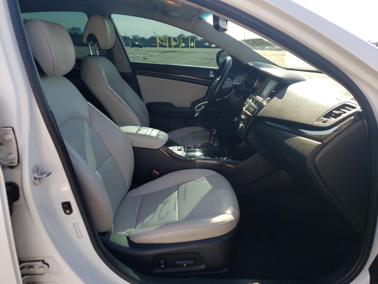 Photo 5 from auction – 2014 KIA CADENZA PR with VIN KNALN4D76E5121104