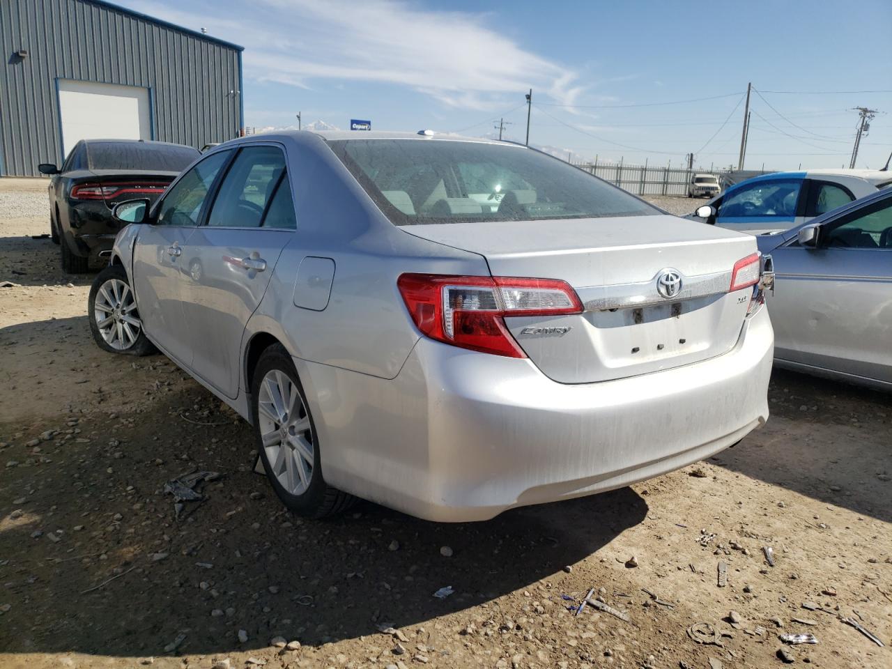 Photo 3 from auction – 2014 TOYOTA CAMRY L with VIN 4T4BF1FK0ER343723
