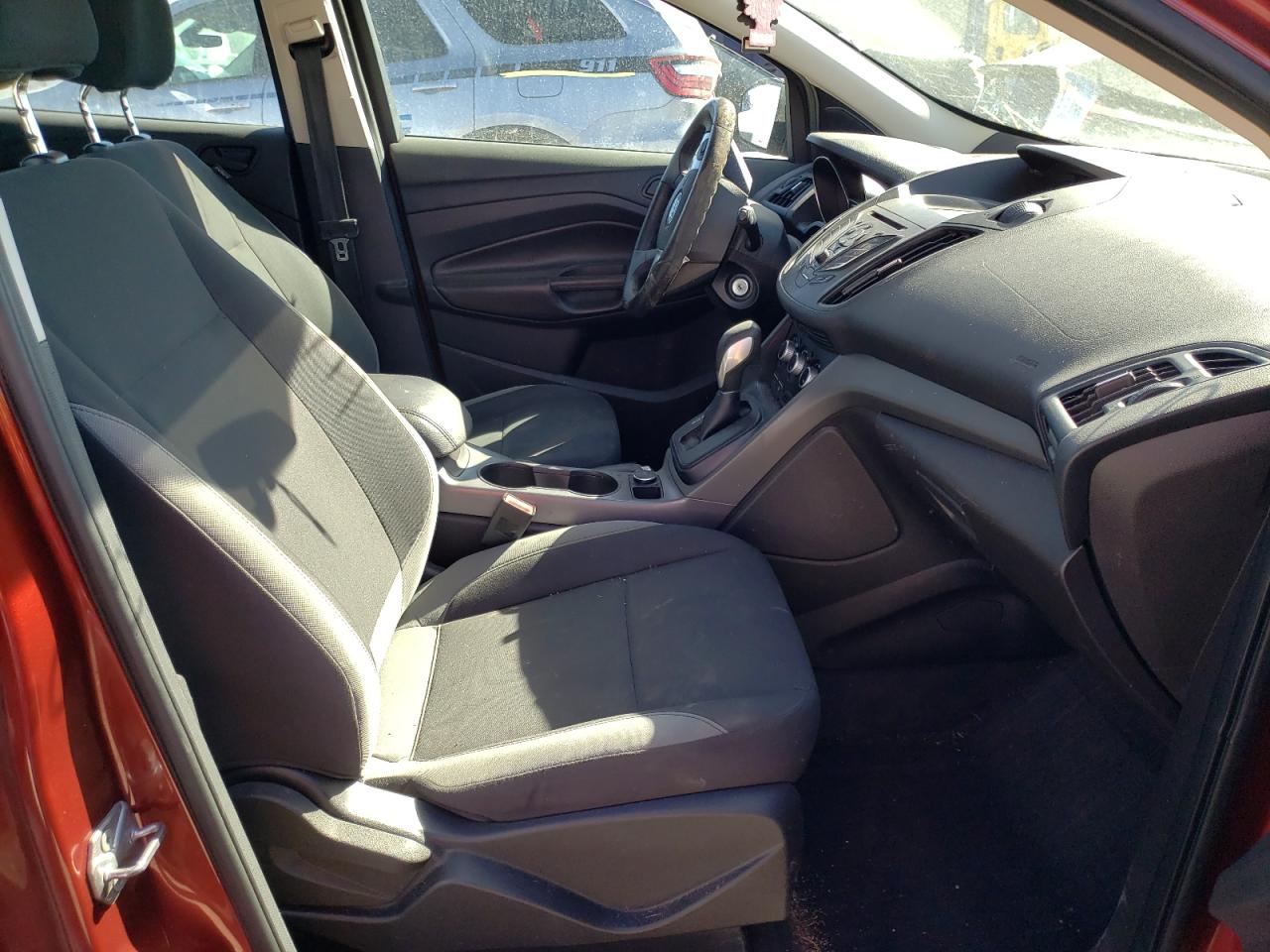 Photo 5 from auction – 2014 FORD ESCAPE S with VIN 1FMCU0F71EUB77609