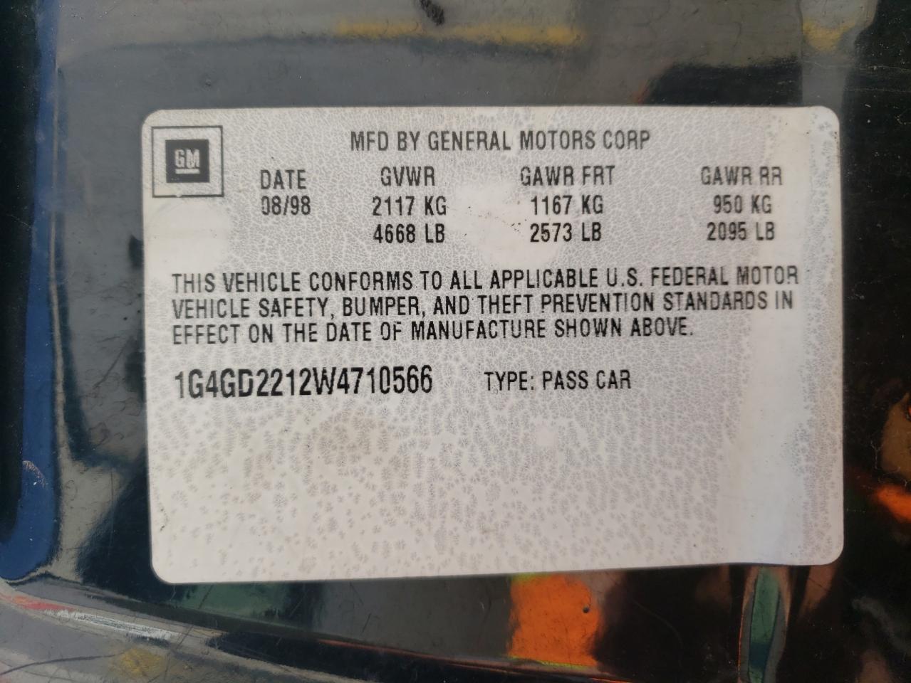 Photo 10 from auction – 1998 BUICK RIVIERA with VIN 1G4GD2212W4710566