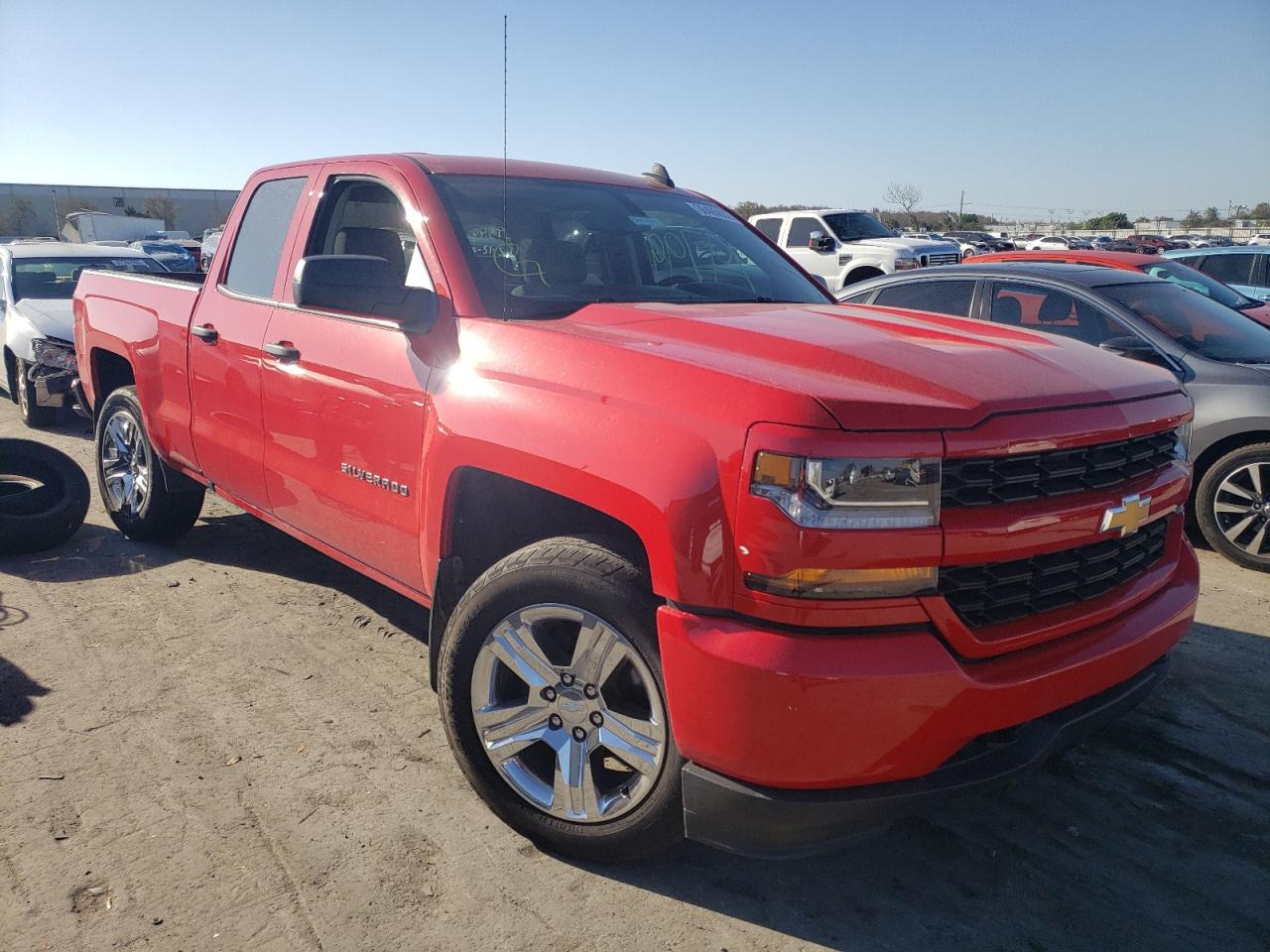CHEVROLET SILVERADO 2019 with VIN 2GCRCMEC0K1233926 - Photo from auction
