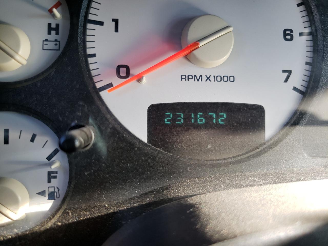 Zdjęcie 8 z aukcji – 2003 DODGE RAM 1500 S z VIN 1D7HA18D03S252827