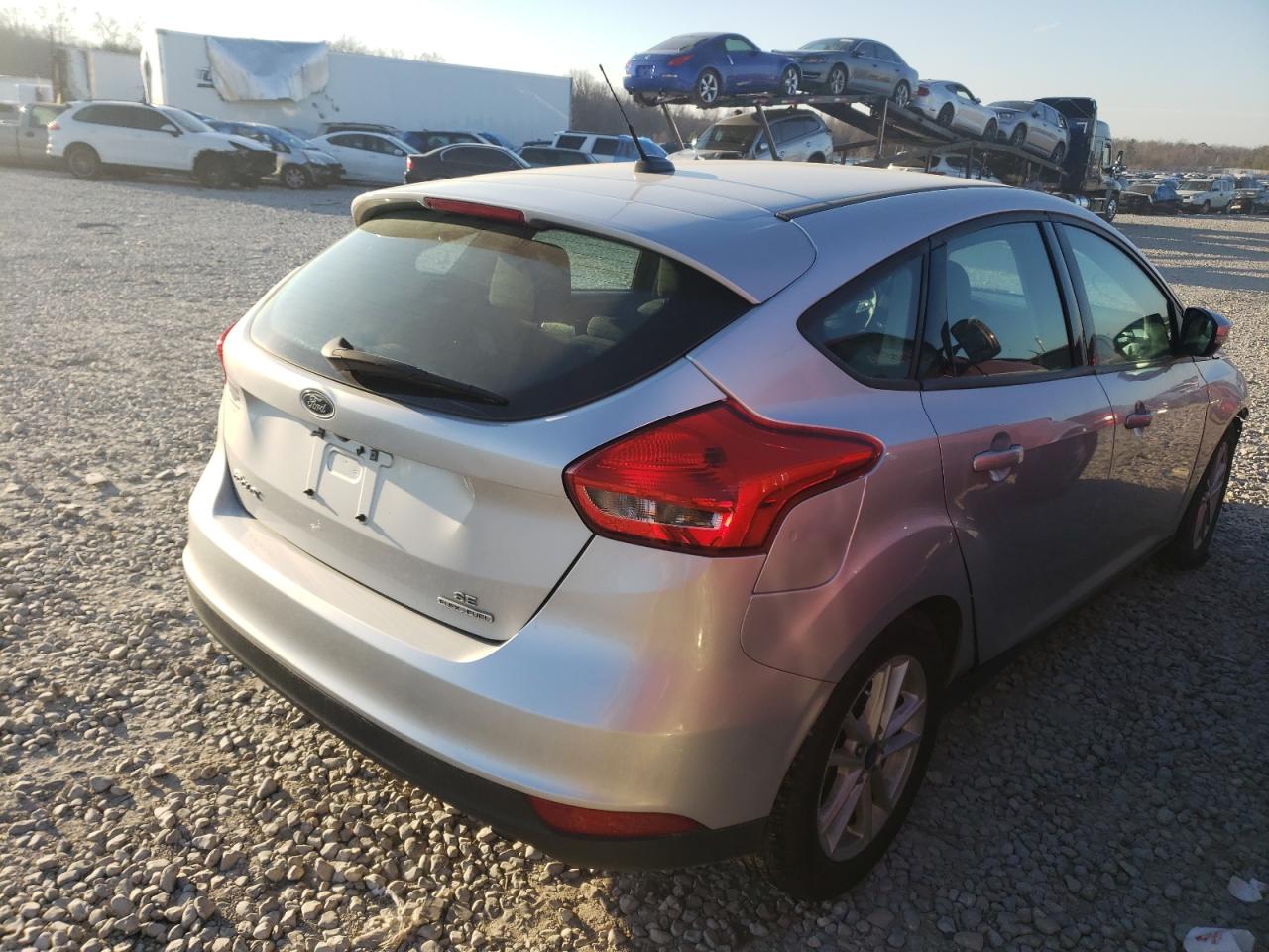 Photo 4 from auction – 2016 FORD FOCUS SE with VIN 1FADP3K23GL308999
