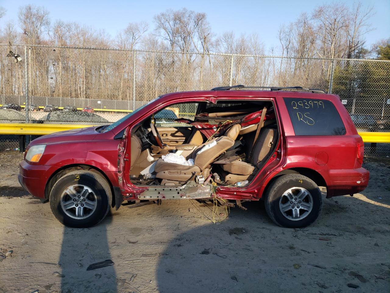 Photo 10 from auction – 2005 HONDA PILOT EX with VIN 5FNYF18485B064259