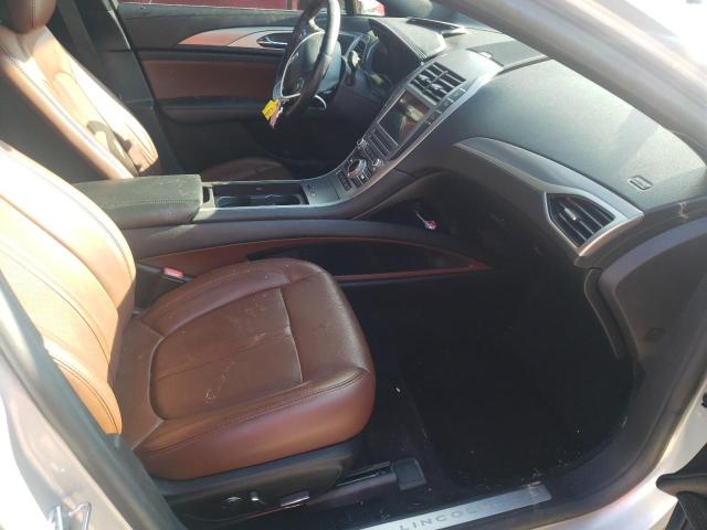 Photo 5 from auction – 2017 LINCOLN MKZ RESERV with VIN 3LN6L5EC5HR643338