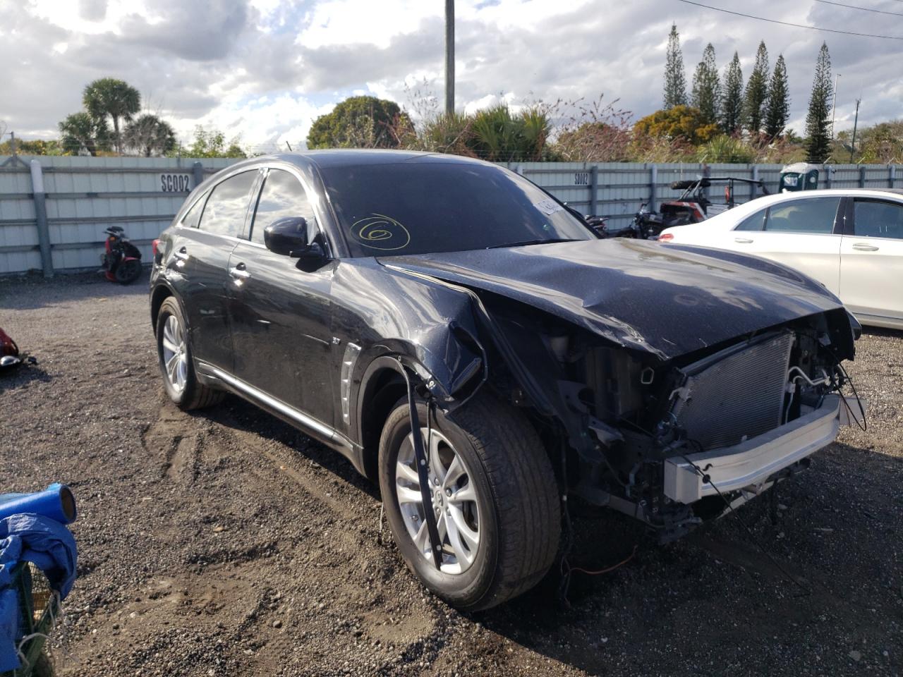 INFINITI QX70 2017 with VIN JN8CS1MW7HM412386 - Photo from auction