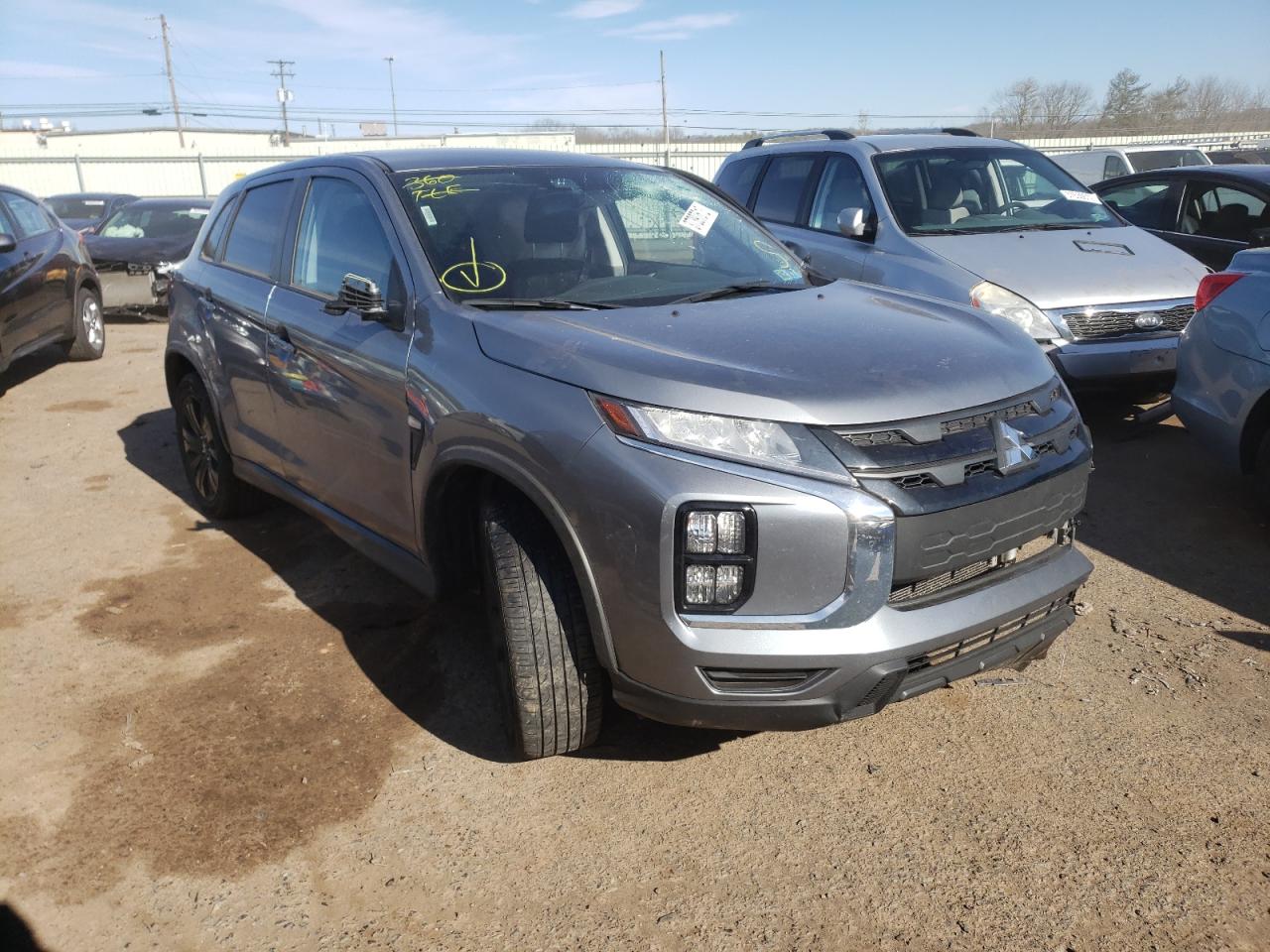 MITSUBISHI OUTLANDER 2021 with VIN JA4APUAUXMU014389 - Photo from auction