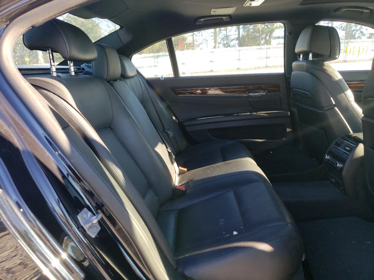 Photo 6 from auction – 2014 BMW 740 LXI with VIN WBAYF4C53ED282101