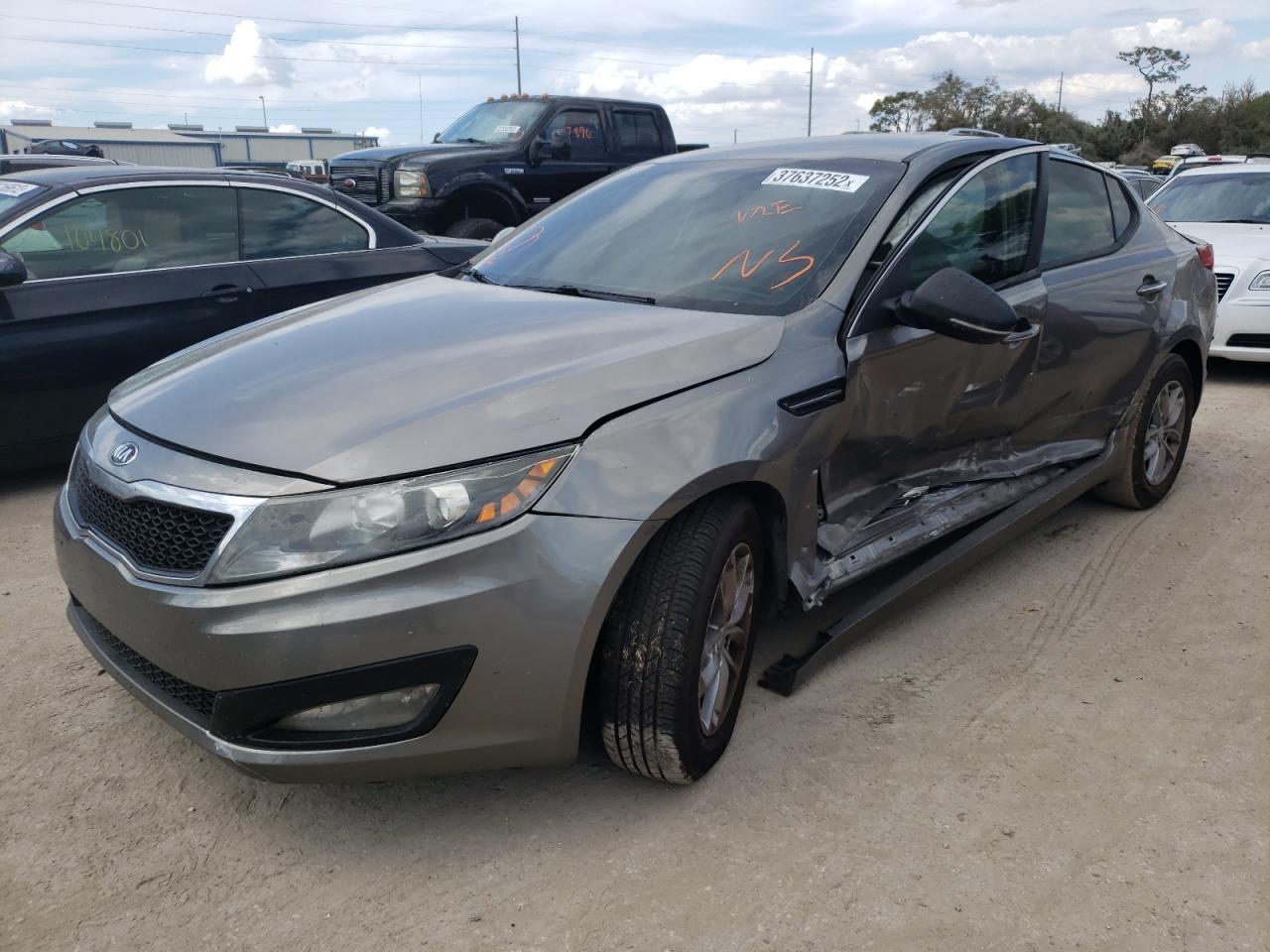 Photo 2 from auction – 2013 KIA OPTIMA LX with VIN 5XXGM4A73DG179886