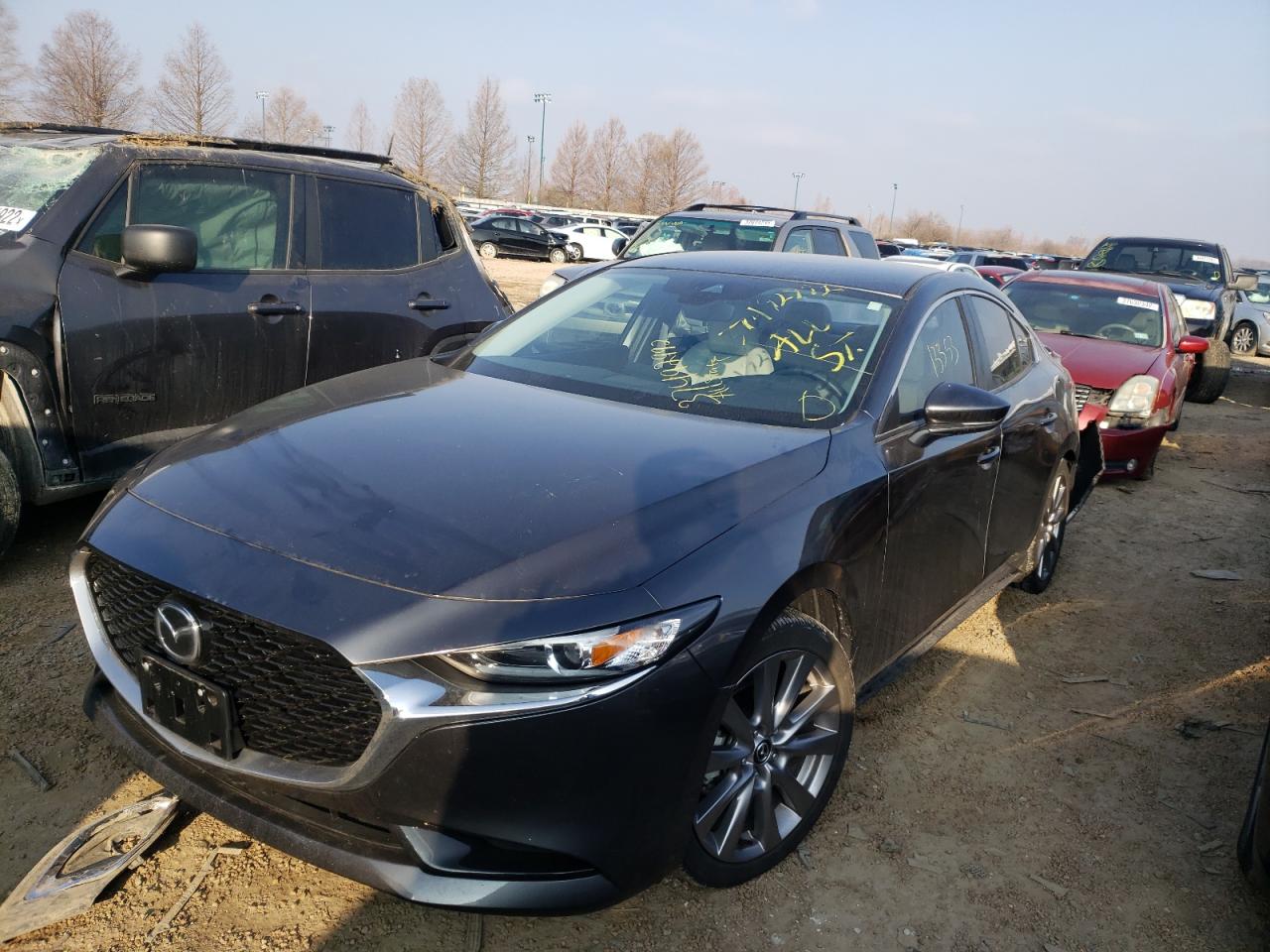 Photo 2 from auction – 2020 MAZDA 3 PREFERRE with VIN 3MZBPADL3LM135681