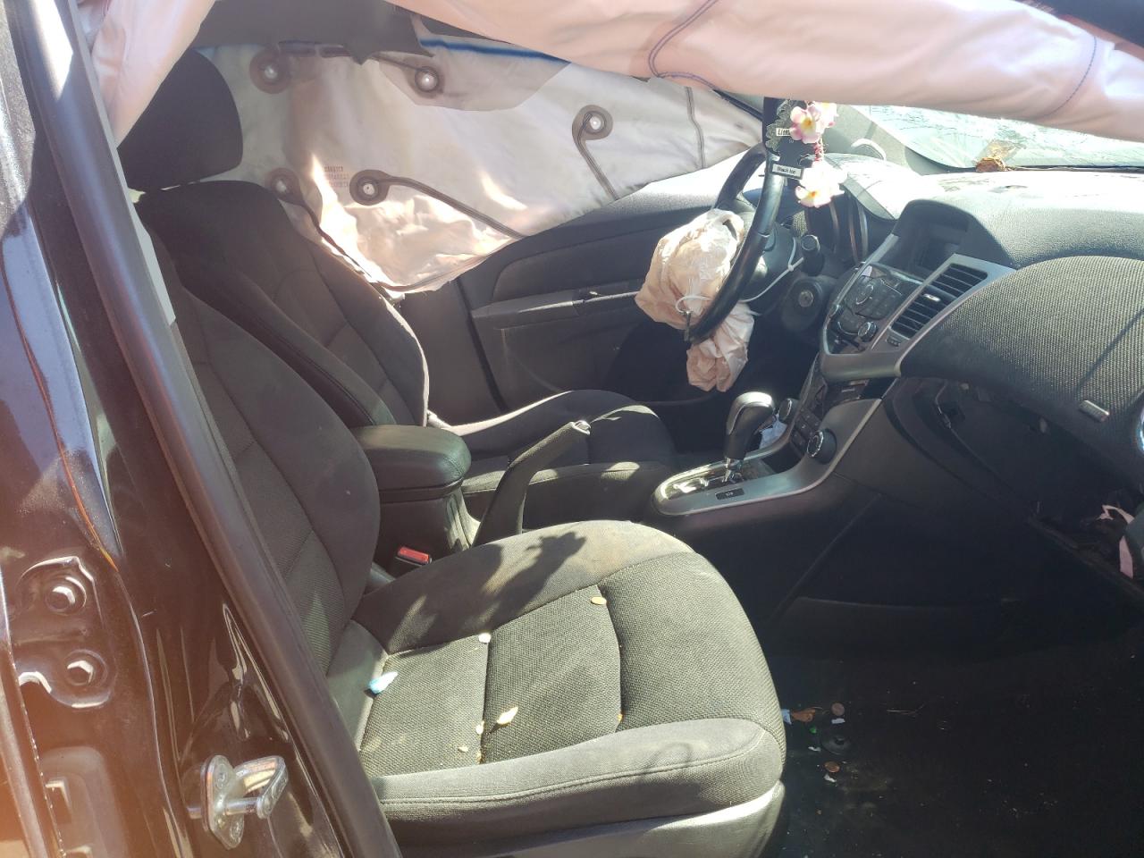 Photo 5 from auction – 2013 CHEVROLET CRUZE LT with VIN 1G1PC5SB6D7249331