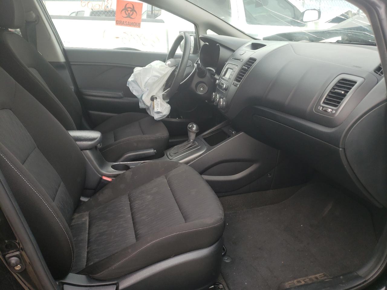Photo 5 from auction – 2014 KIA FORTE LX with VIN KNAFK4A68E5252472