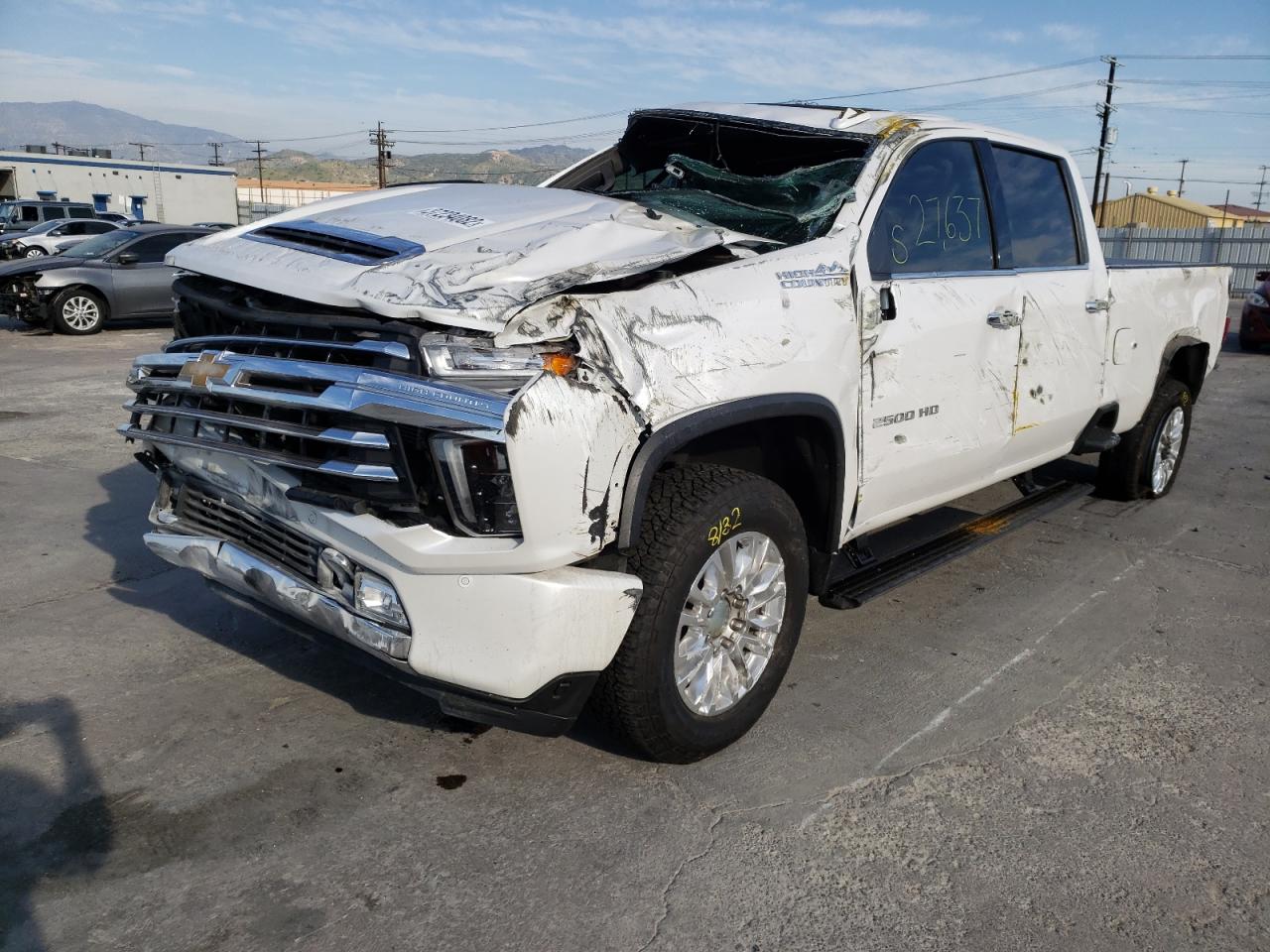 Photo 2 from auction – 2021 CHEVROLET SILVERADO with VIN 1GC4YREY2MF271075
