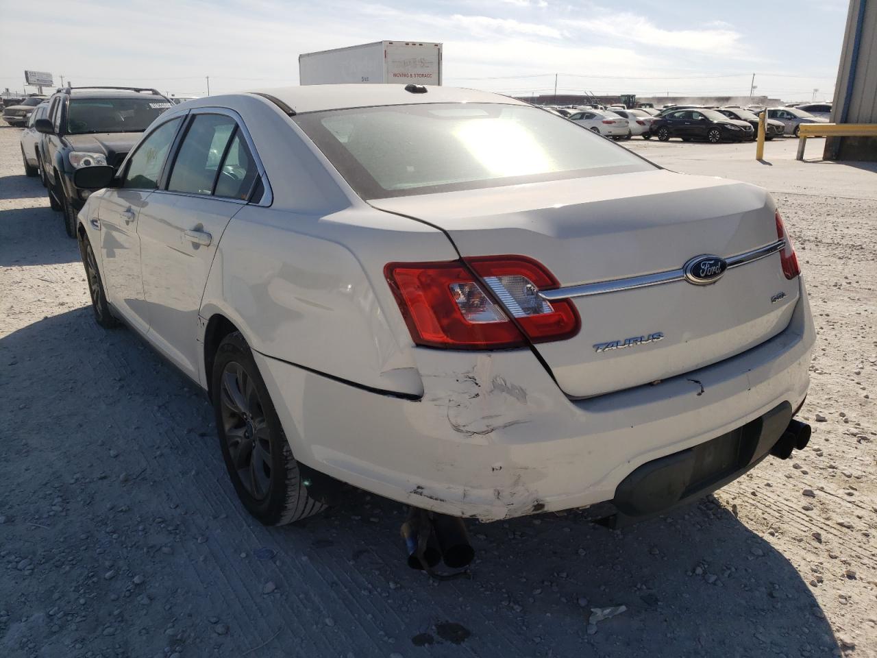 Photo 3 from auction – 2011 FORD TAURUS SE with VIN 1FAHP2EW3BG185829
