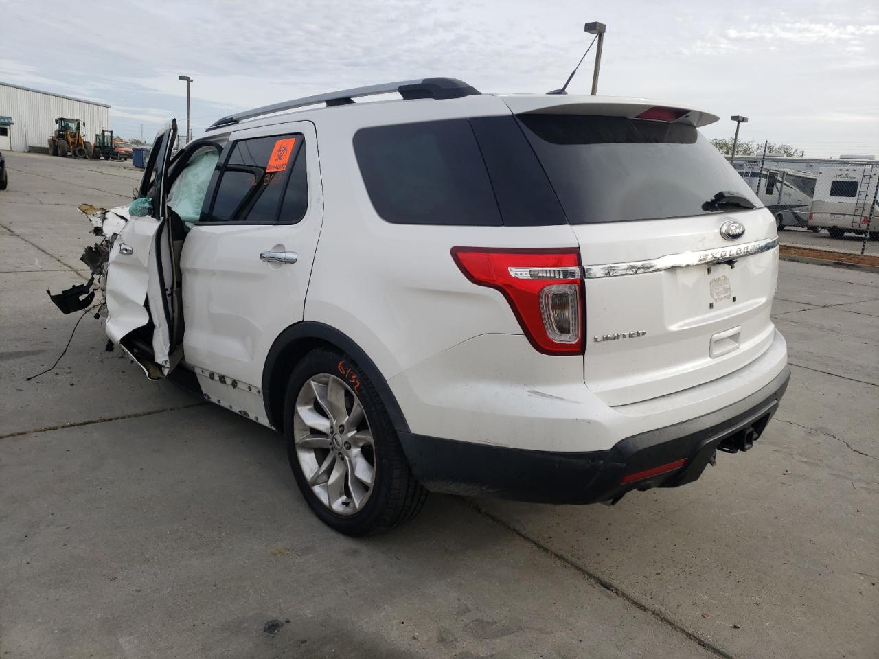 Photo 3 from auction – 2012 FORD EXPLORER L with VIN 1FMHK8F88CGA84472