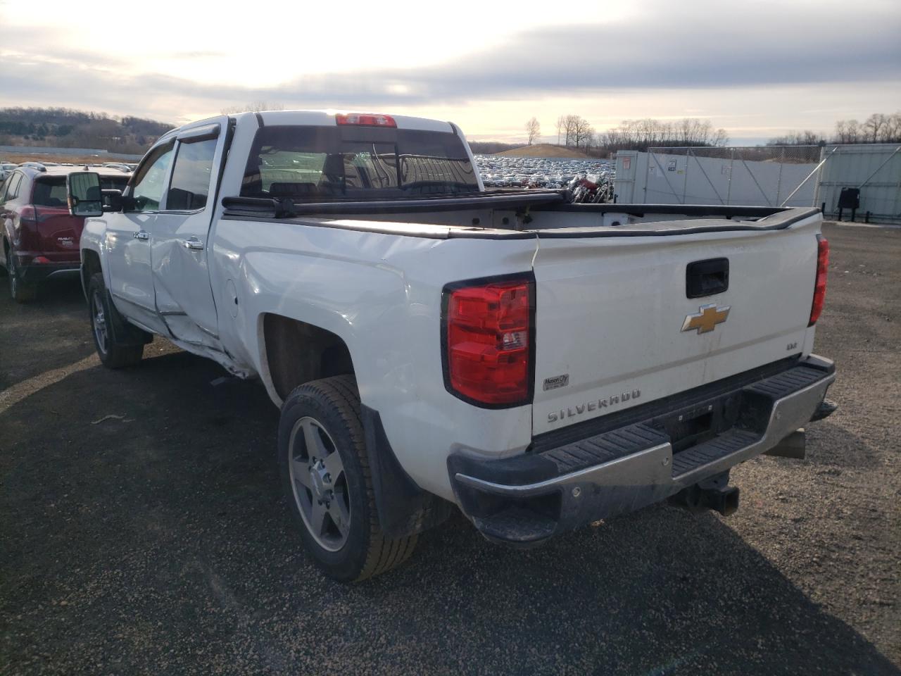 Photo 3 from auction – 2015 CHEVROLET SILVERADO with VIN 1GC1KWE83FF555398