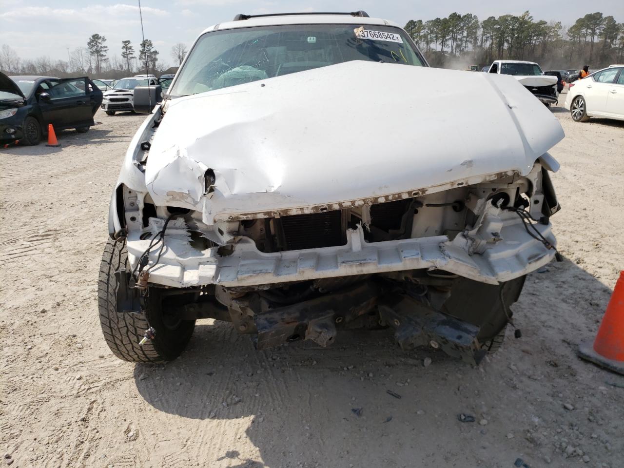 Photo 9 from auction – 2007 FORD EXPLORER X with VIN 1FMEU63E47UA34204