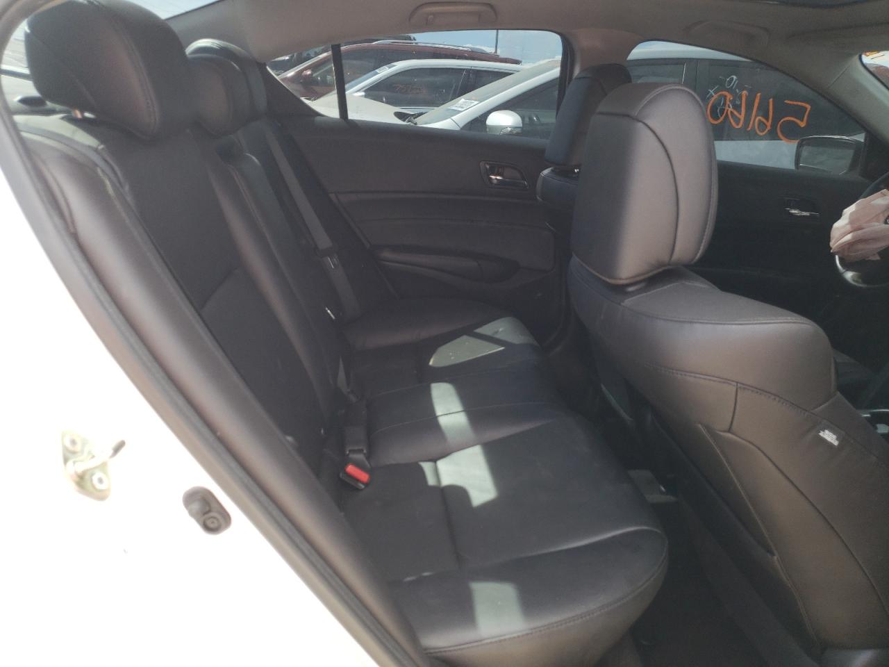 Photo 6 from auction – 2017 ACURA ILX BASE W with VIN 19UDE2F33HA004809