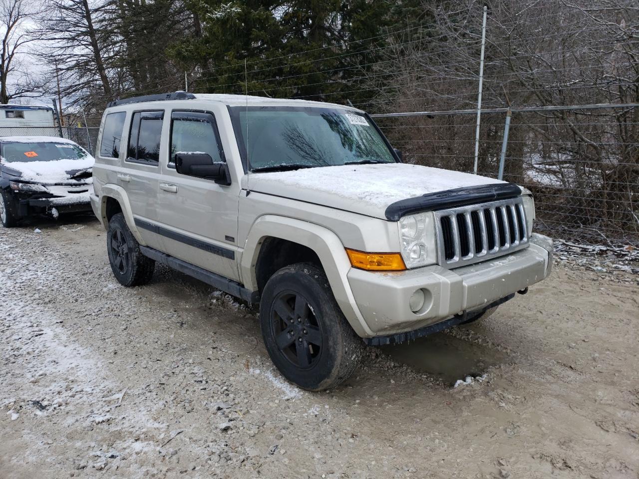 JEEP COMMANDER 2008 with VIN 1J8HG48K18C154778 - Photo from auction